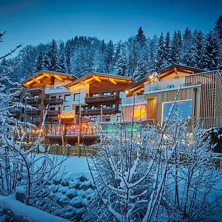 Thomsn & Lägenhetshotell Saalbach-Hinterglemm